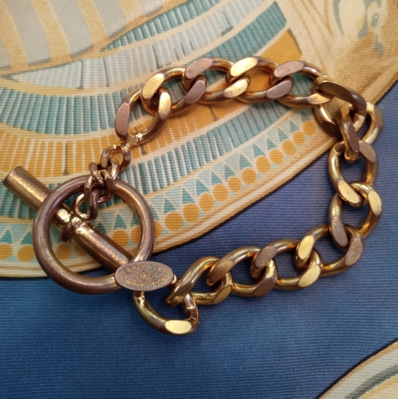 Vintage Chanel Gold Chain Bracelet - 100% Authentic - Picture 2 of 4